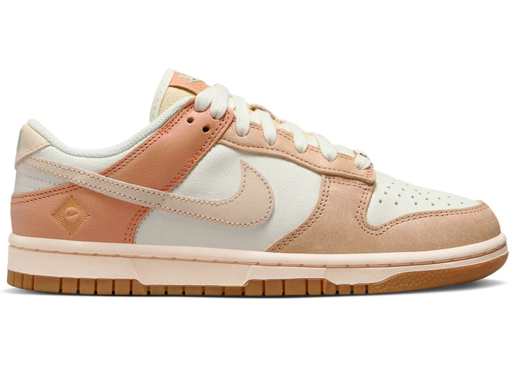 Nike Dunk Low SE Australia (Women&